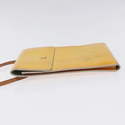 Pre-owned Louis Vuitton Kenmare Yellow Patent Leather Clutch Bag ()