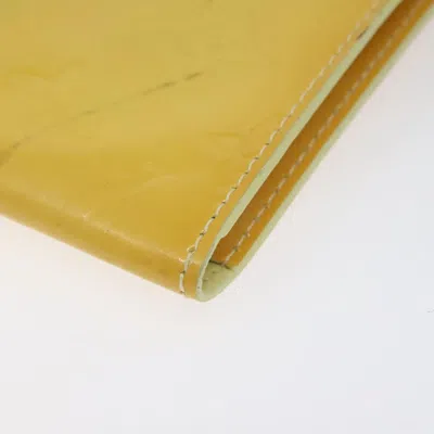 Pre-owned Louis Vuitton Kenmare Yellow Patent Leather Clutch Bag ()