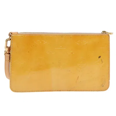 Pre-owned Louis Vuitton Lexington Beige Patent Leather Clutch Bag () In Sand