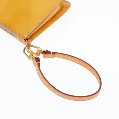 Pre-owned Louis Vuitton Lexington Beige Patent Leather Clutch Bag () In Sand