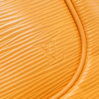 Pre-owned Louis Vuitton Mandarin Leather Shoulder Bag () In Orange