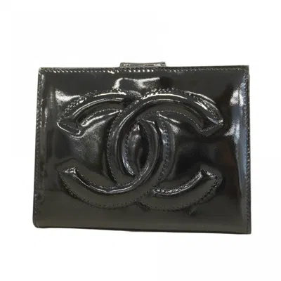 Pre-owned Chanel Patent Leather Wallet (bi-fold) () In Black