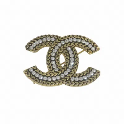 Pre-owned Chanel Plating Brooch () In Gold