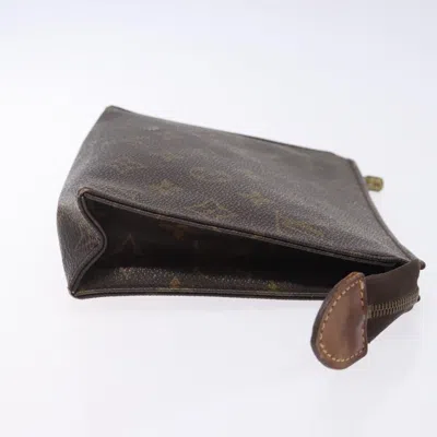 Pre-owned Louis Vuitton Poche Toilette 19 Brown Canvas Clutch Bag ()