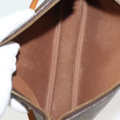 Pre-owned Louis Vuitton Pochette Accessoire Brown Canvas Clutch Bag ()