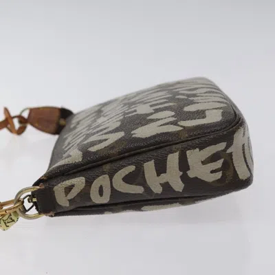 Pre-owned Louis Vuitton Pochette Accessoire Brown Canvas Clutch Bag ()