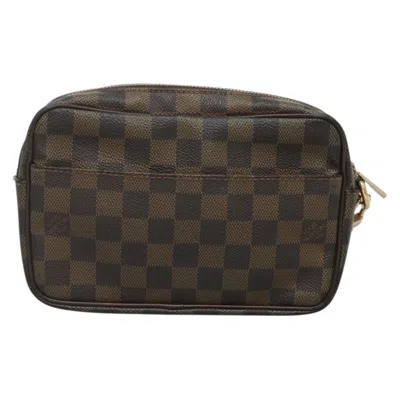 Pre-owned Louis Vuitton Pochette Macao Brown Canvas Clutch Bag ()