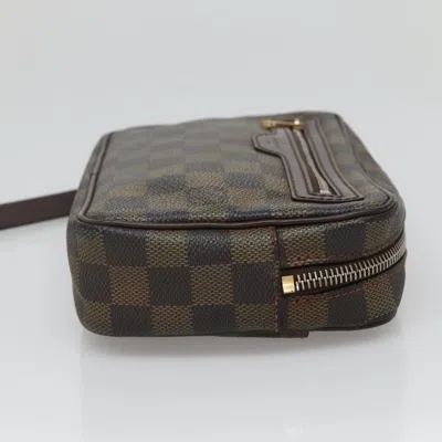 Pre-owned Louis Vuitton Pochette Macao Brown Canvas Clutch Bag ()