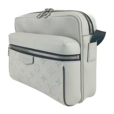 Pre-owned Louis Vuitton Taigarama Shoulder Bag ()