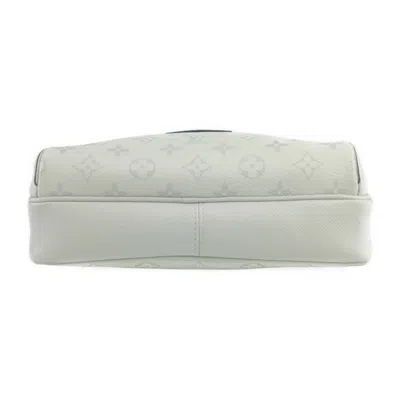 Pre-owned Louis Vuitton Taigarama Shoulder Bag ()