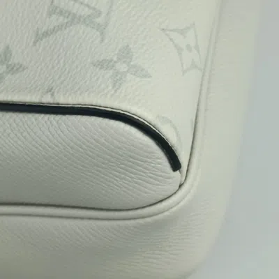 Pre-owned Louis Vuitton Taigarama Shoulder Bag ()
