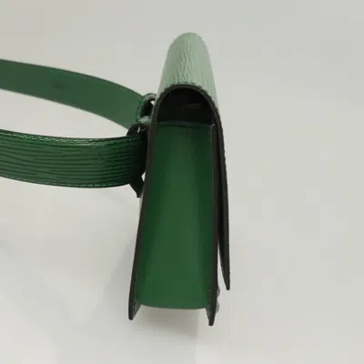 Pre-owned Louis Vuitton Tilsitt Green Leather Clutch Bag ()