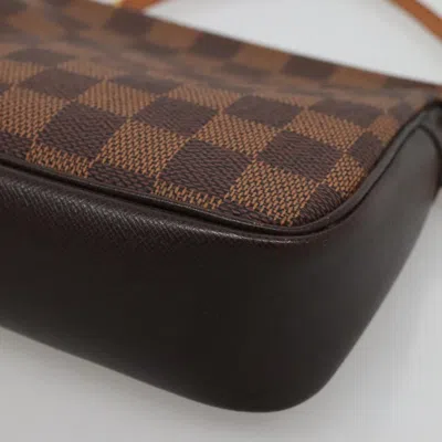 Pre-owned Louis Vuitton Trousse Makeup Brown Canvas Clutch Bag ()