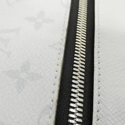 Pre-owned Louis Vuitton White Taigarama Shoulder Bag ()