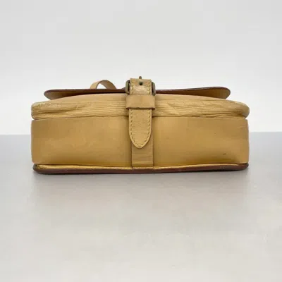 Pre-owned Louis Vuitton Winnipeg Beige Shoulder Bag ()