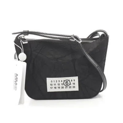 Pre-owned Mm6 Maison Margiela Black Nylon Leather Shoulder Bag ()