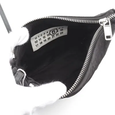 Pre-owned Mm6 Maison Margiela Black Nylon Leather Shoulder Bag ()