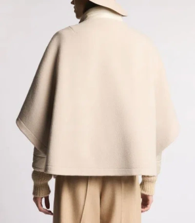 Fay Detachable Double Quilted Cape With Zip In Neutral