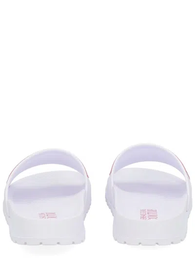 Versace Jeans Couture Flat Open Toe Sandals Shelly Bottom In White