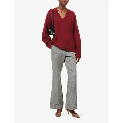 Reformation Womens Jadey V-neck Cashmere And Wool-blend Jumper Chianti In Burgundy
