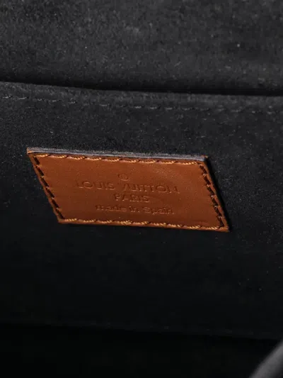 Pre-owned Louis Vuitton Dauphine Reverse Monogram Canvas Mm Shoulder Bag In Brown