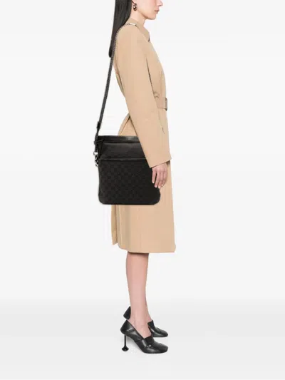 Pre-owned Gucci 2000-2015 Gg Canvas Crossbody Bag In Black