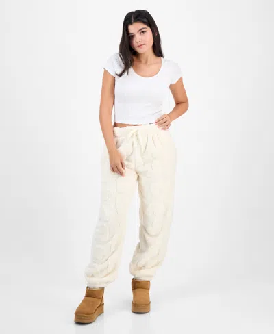 Rebelious One Rebellious One Juniors' Embossed Sherpa Jogger Pants In White