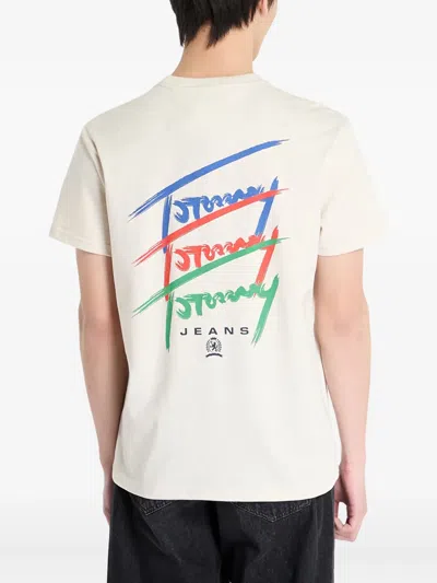 Tommy Jeans Logo-print T-shirt In Neutral