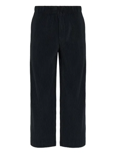 Issey Miyake Wide-leg Pleated Textured Pants With Cropped Length In Black