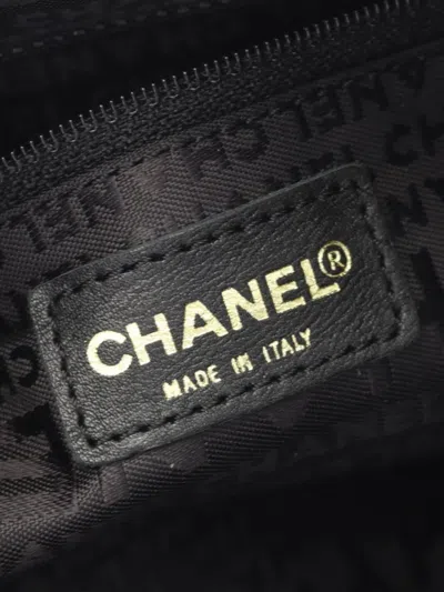 Pre-owned Chanel 2002-2003 Quilted Lambskin Chocolate Bar Shoulder Bag In Black