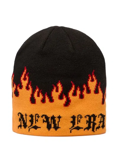 New Era Flame Skull Beanie In Black