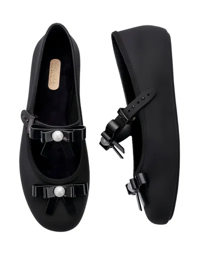 蝴蝶结缀饰芭蕾鞋