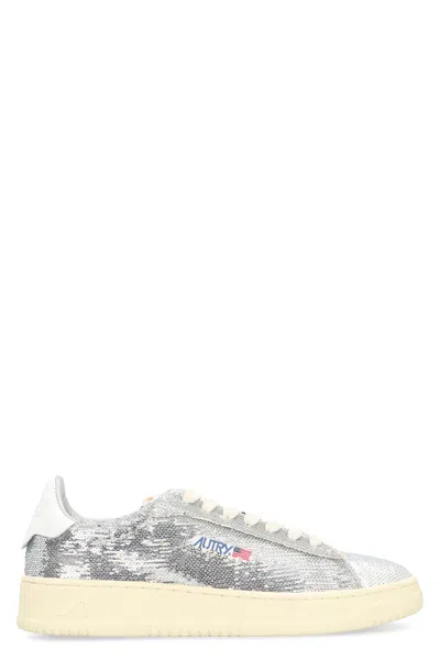 Autry Dallas Low Sparkling Sneakers In Silver And White Sequins Shoes In Silver