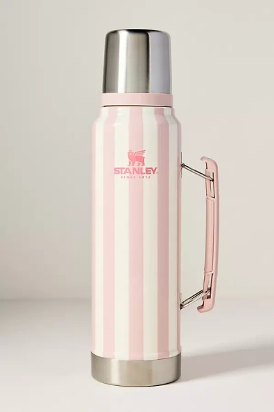 Stanley Classic Legendary Bottle In Pink