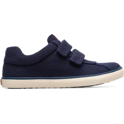 Camper Pursuit In Blue