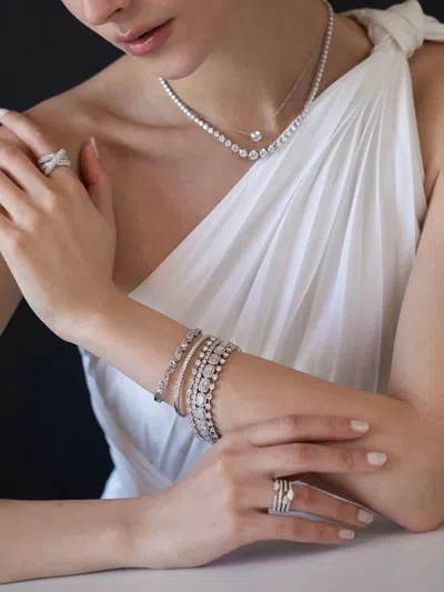 Kwiat 18k White Gold Diamond Bracelet In Silver