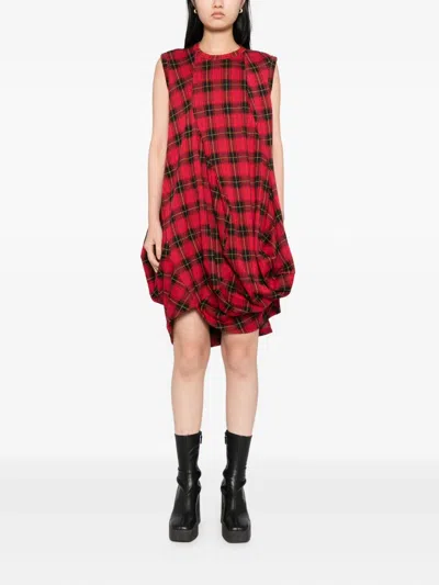 Comme Des Garçons Asymmetric Sleeveless Dress In Red