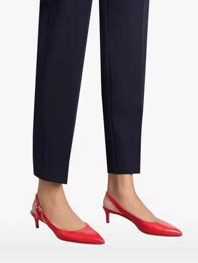 扣环皮质高跟鞋