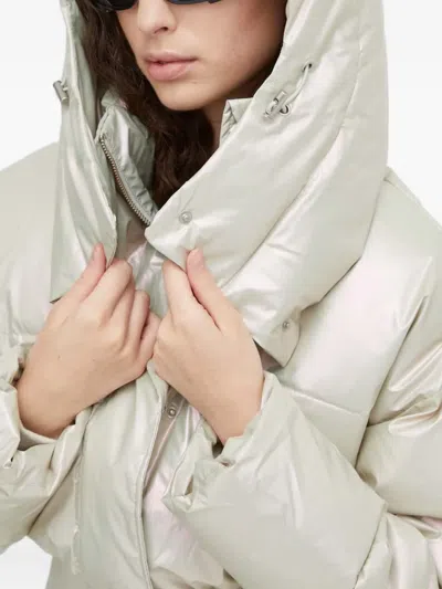 Won Hundred Long-sleeves Puffer Jacket In White