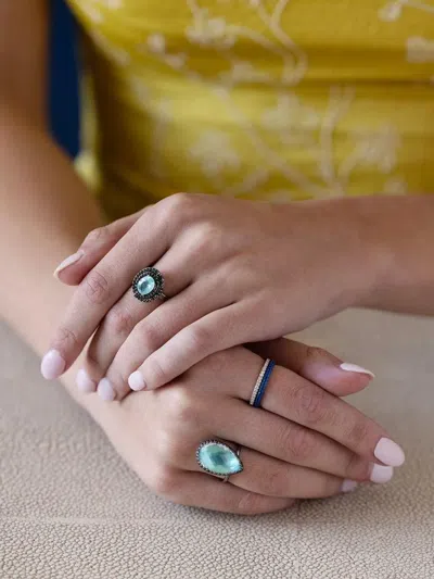 Graziela 18k White Gold 3-sided Diamond Band Rind In Silver