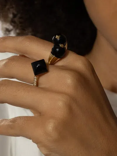 Brooks Brothers 18k Yellow Gold Gemini Onyx Ring In Gold