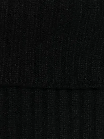 Dell'oglio Ribbed Scarf In Black
