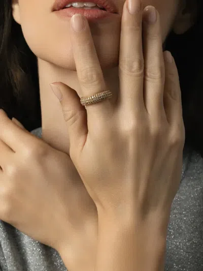 Roberto Demeglio 18k White Gold Giotto Stretch Diamond Ring In Metallic