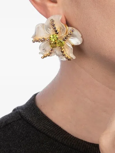 Bounkit Jewelry Flower Pearl Earrings In White