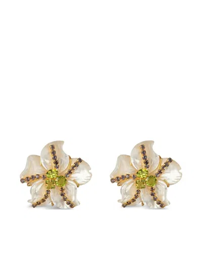 Bounkit Jewelry Flower Pearl Earrings In White