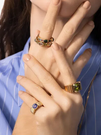 Vans 18k Yellow Gold Van Inca Tanzanite Signet Ring In Gold