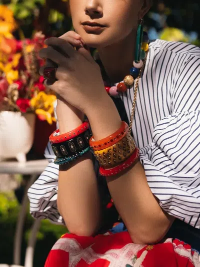 Mark Davis 18k Yellow Gold Bakelite Bracelet In Black