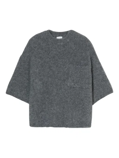 Closed Crew Neck Short Sleeve Sweater In Dark Grey In Black