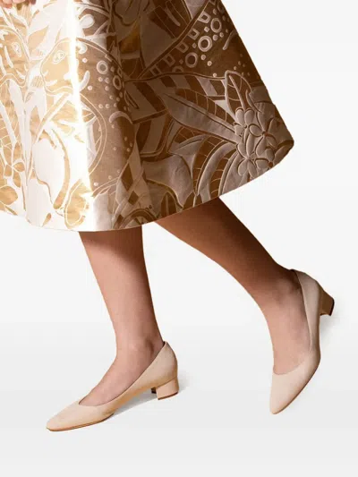 Manolo Blahnik 30mm Listony Samba Tondo Pumps In Neutral
