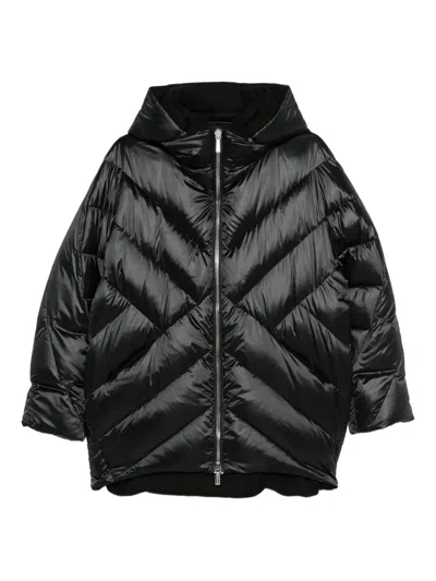 Moorer Wanita Down Jacket With Distinctive Quilted Design In Black